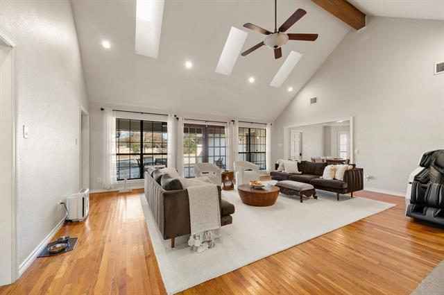 Building Photo - 1000 Raven Bend Ct