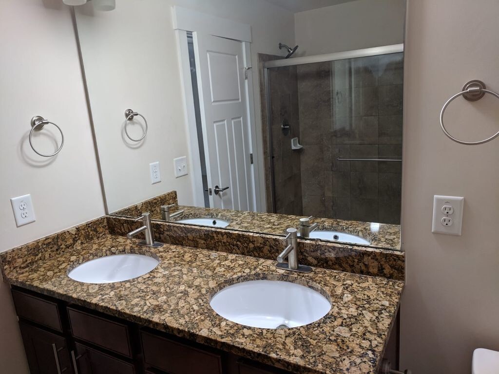 Building Photo - 214 Brier Crossings Loop