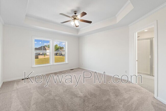 Building Photo - 738 Woodvine Dr