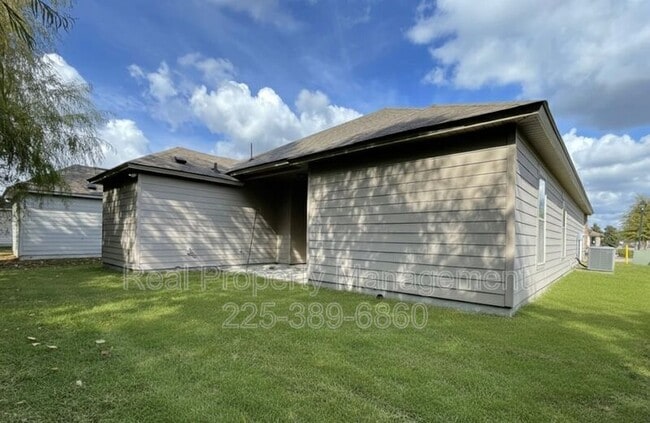 Building Photo - 7948 Antebellum Ave