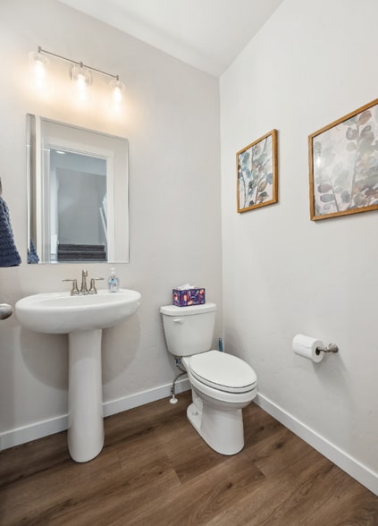 Building Photo - 12479 W Endsley Ln