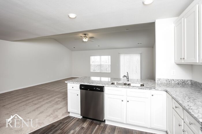 Building Photo - 401 Dawn Meadow Ct