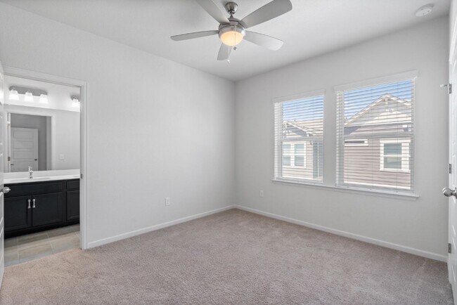 Building Photo - 13615 Terrett Trce