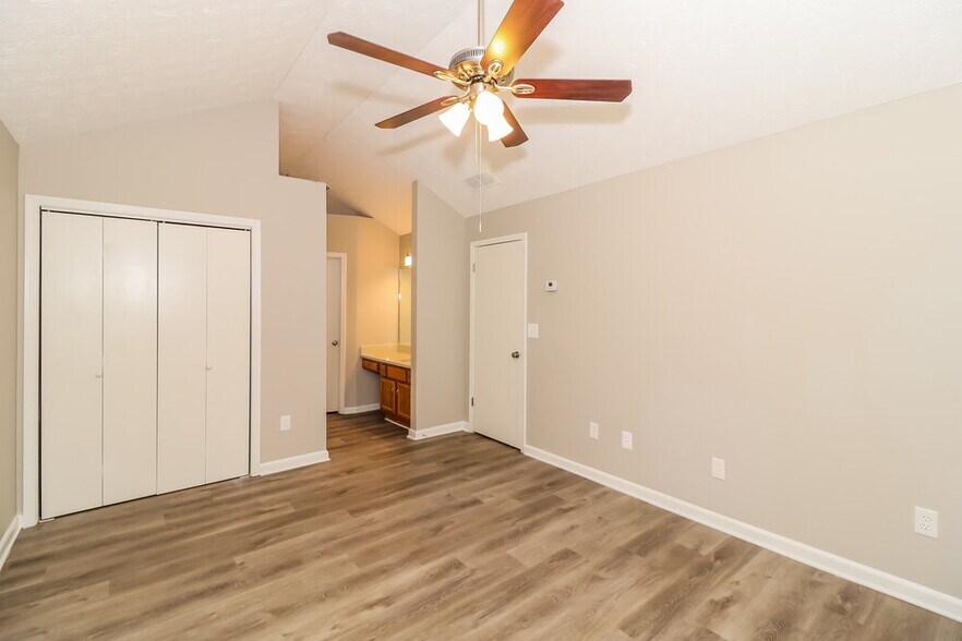 Building Photo - 2812 Country Farms Ct