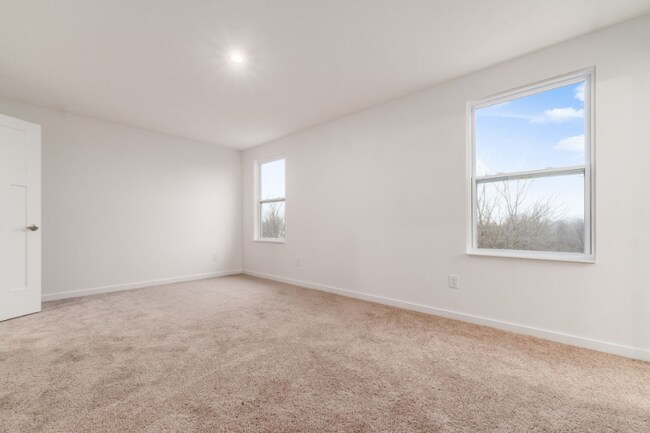 Building Photo - 144 Dusky Willow Dr