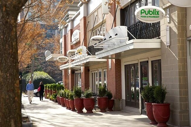 Building Photo - 44 Peachtree Pl NE