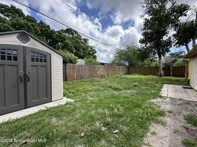 Building Photo - 1082 Madrid Rd