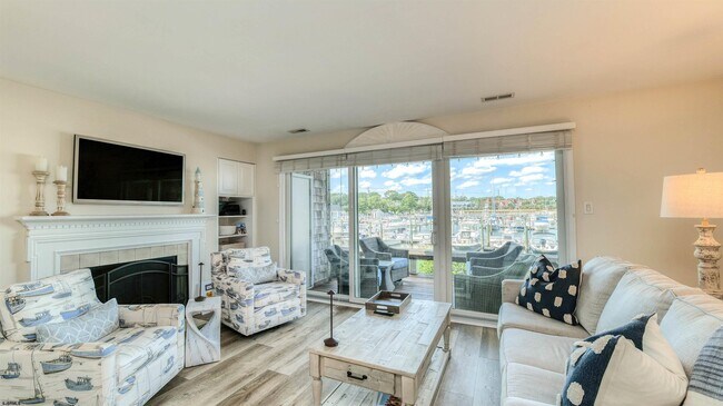 Building Photo - 505 Harbour Cove