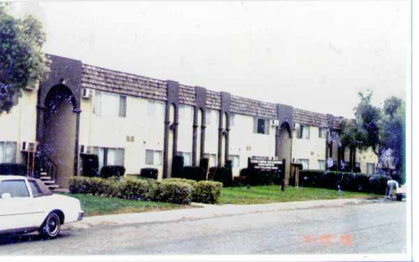 Building Photo - Butterfly Garden Apartments
