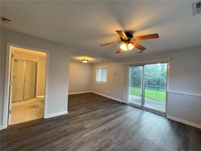 Building Photo - 15805 Griffon Path