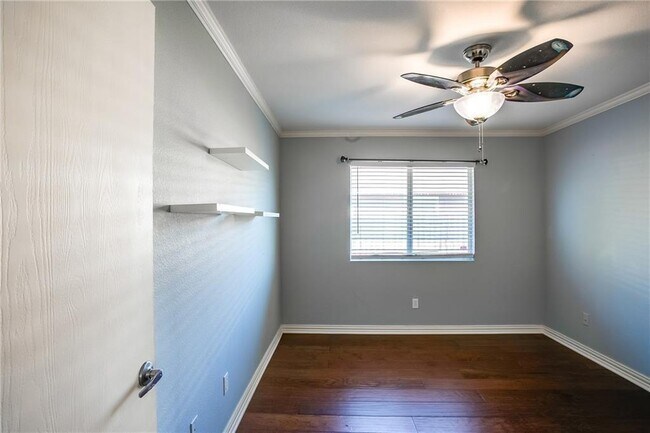 Building Photo - 122 Quail Hollow Dr