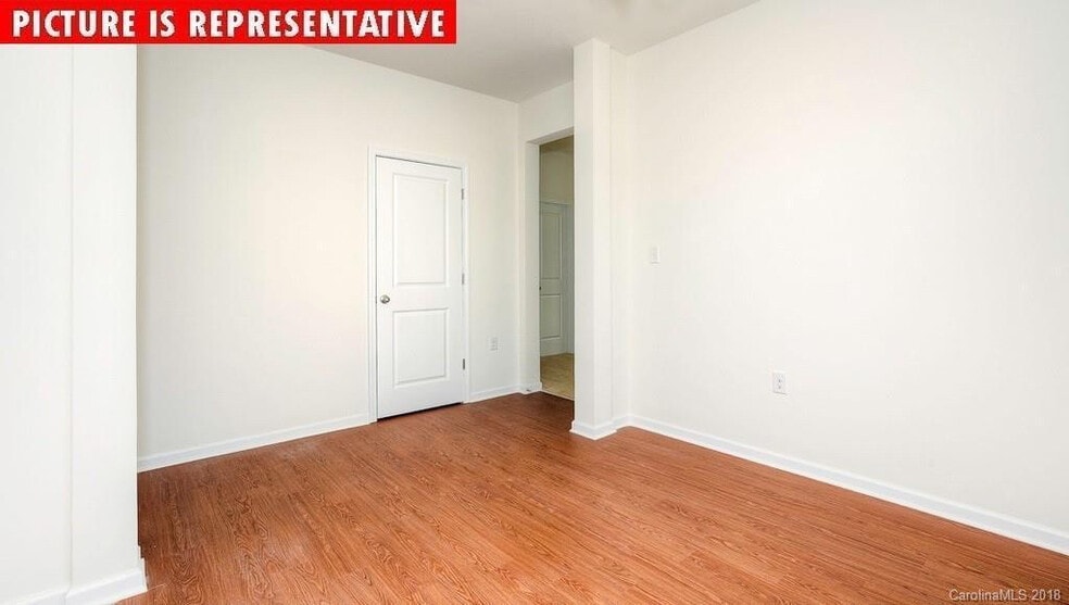 Building Photo - Room in House on Pennyroyal Wy