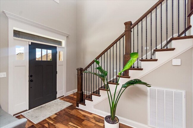 Building Photo - READY FOR SHOWINGS! 4BR Home in Blackman School district