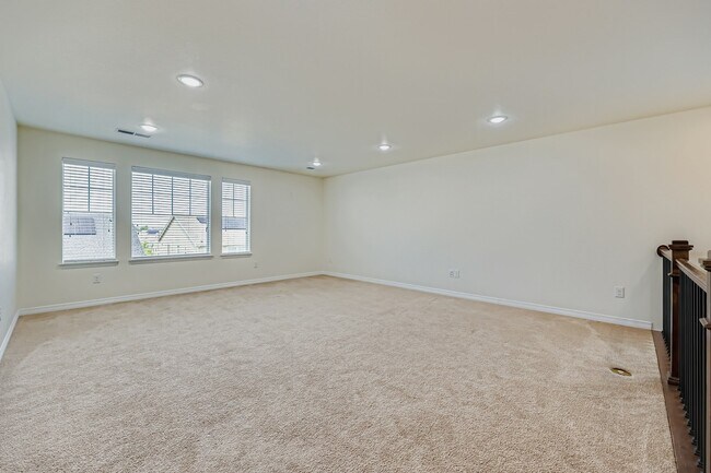 Building Photo - 14810 Vienna Cir