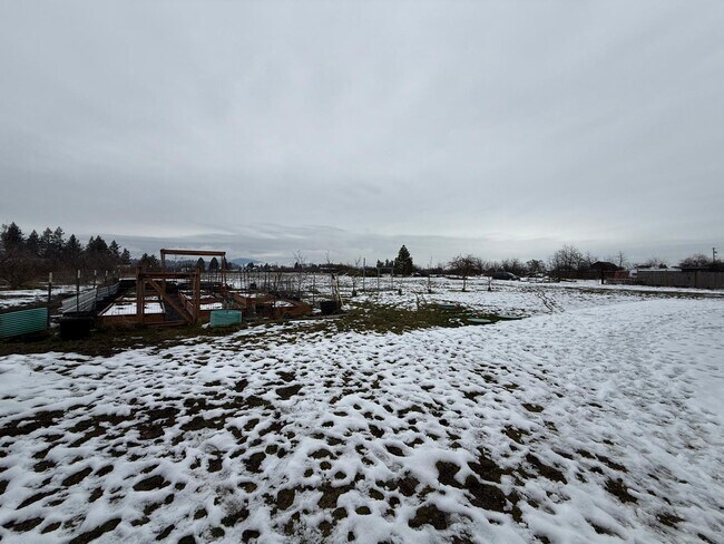 Building Photo - 24211 E Wellesley Ave