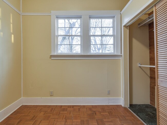 Building Photo - 3BR/1B Home in GREAT Midtown Location!!