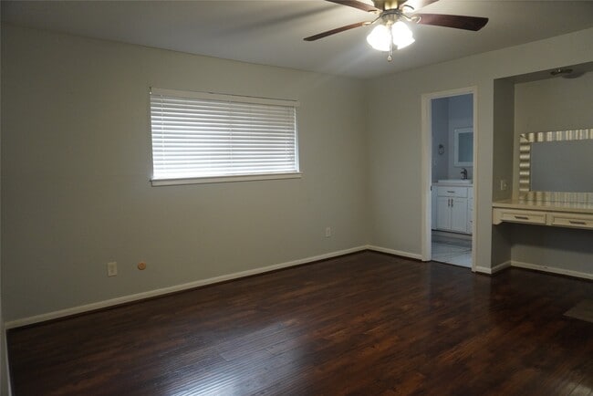 Building Photo - 10703 Wickersham Ln