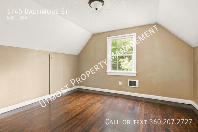 Building Photo - 1745 Baltimore St
