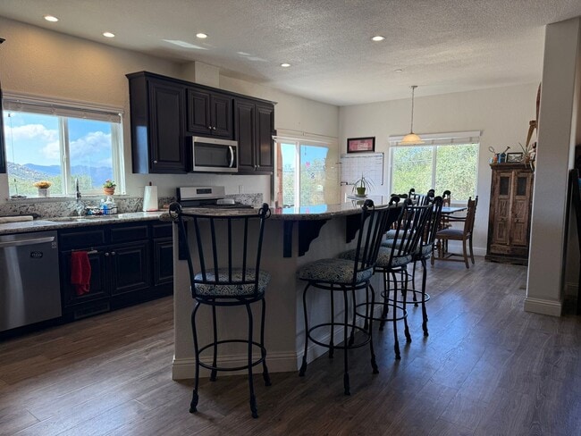 Building Photo - Unique opportunity!  3 BR 2.5 BA Farm-ranc...