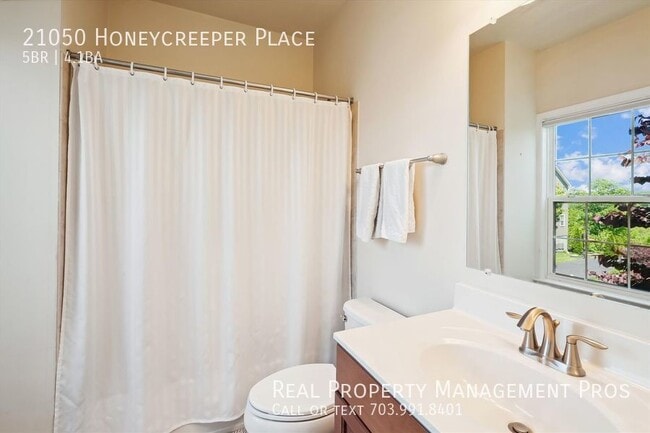 Building Photo - 21050 Honeycreeper Pl