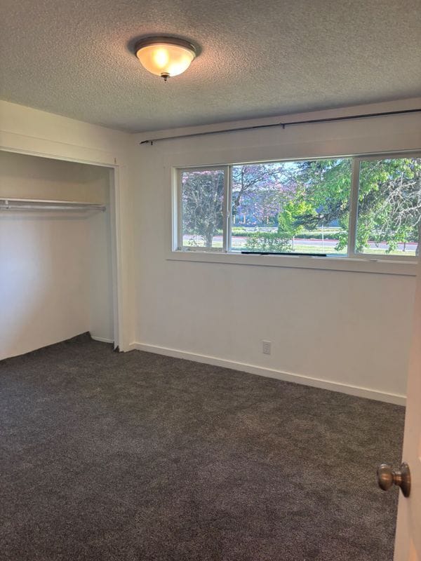 Building Photo - 4808 Idaho St