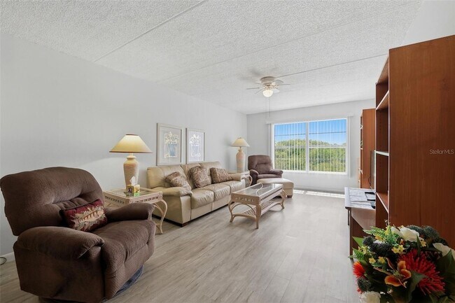 Building Photo - 12760 Indian Rocks Rd