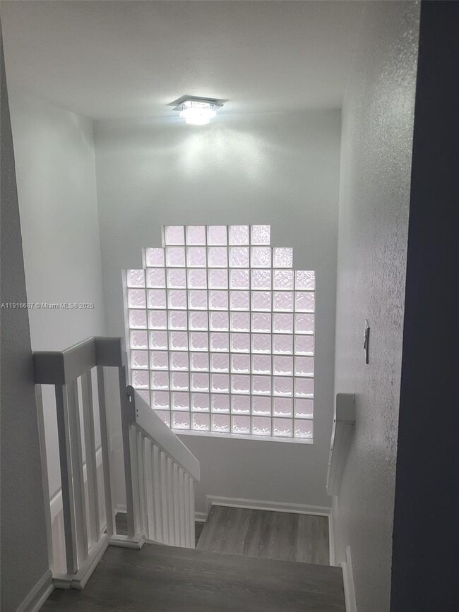 Building Photo - 14765 SW 132nd Pl