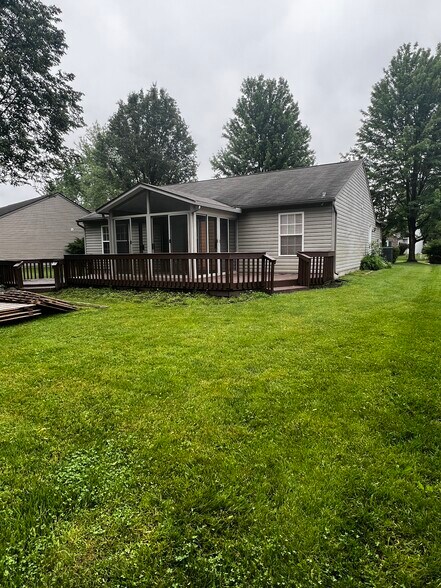 Building Photo - 10702 Ashview Dr