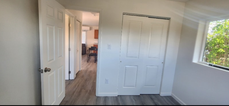 Building Photo - 36 E Papa Ave