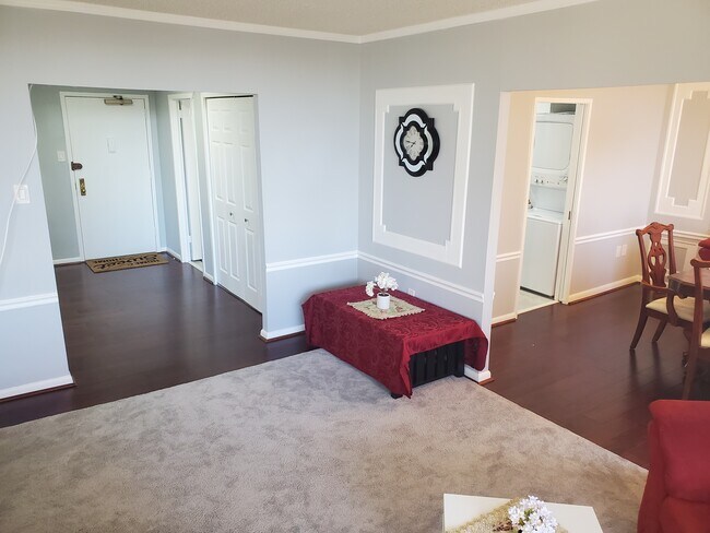 Building Photo - 3701 S George Mason Dr