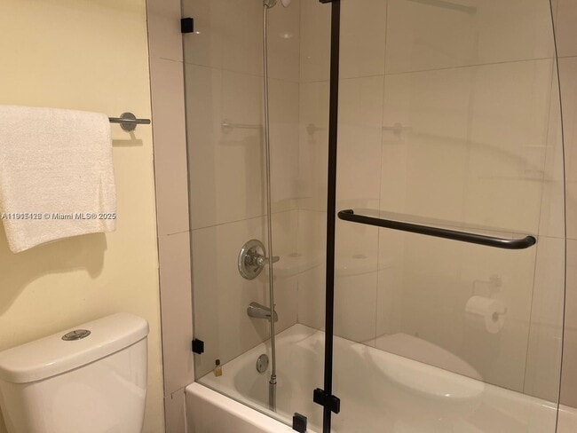 Building Photo - 20301 W Country Club Dr