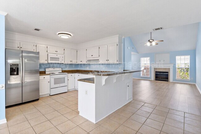 Building Photo - 4023 Rosedale Pl