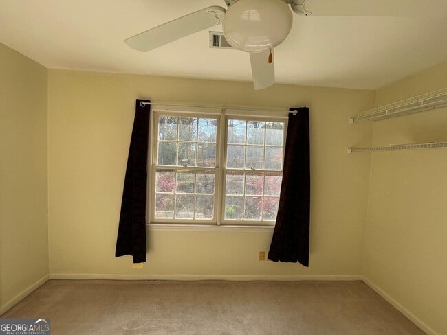 Building Photo - 156 Plantation Trce