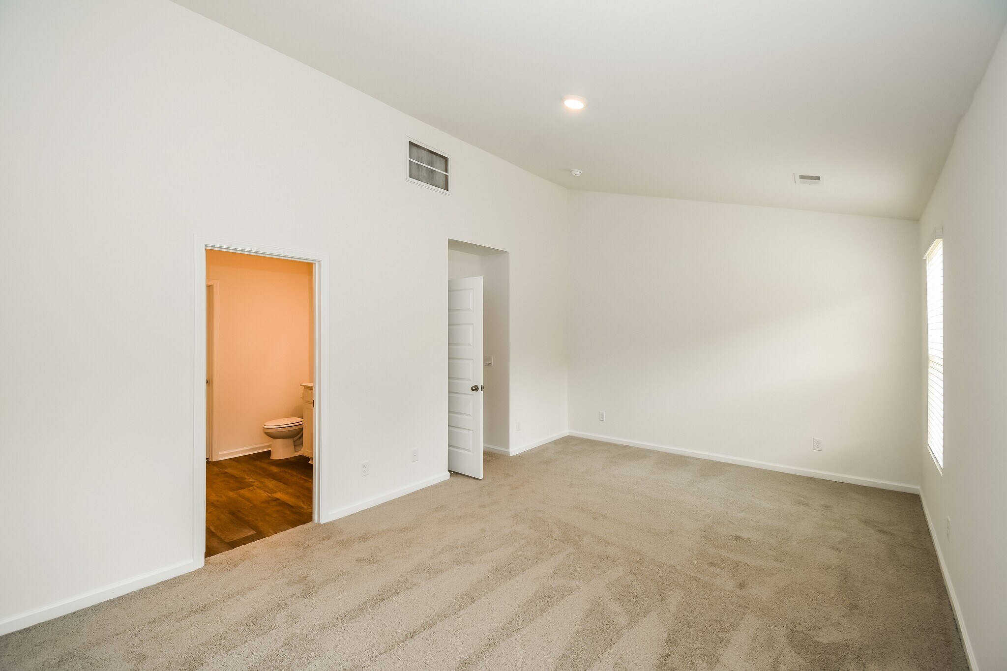 Building Photo - 26 Striker Rd