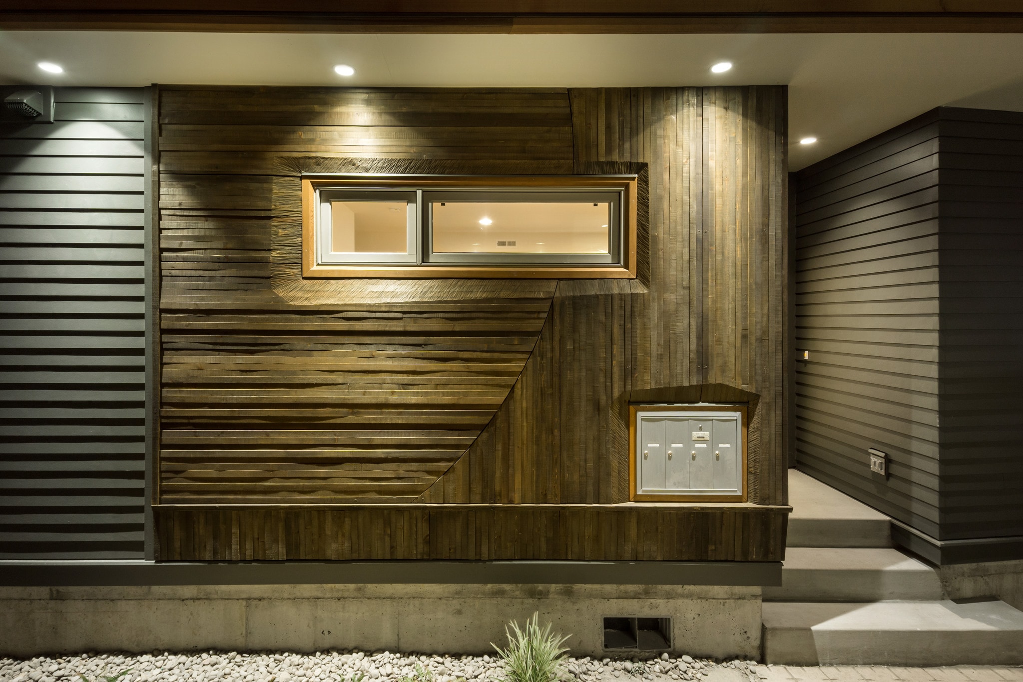 Design detail--sculptural art at mailbox - 2457 SE Ankeny St