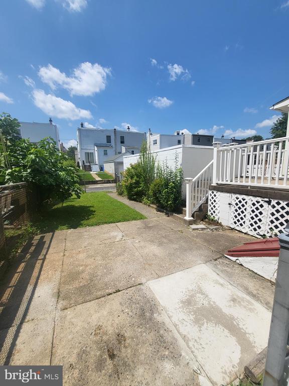 Building Photo - 1120 Roosevelt Dr