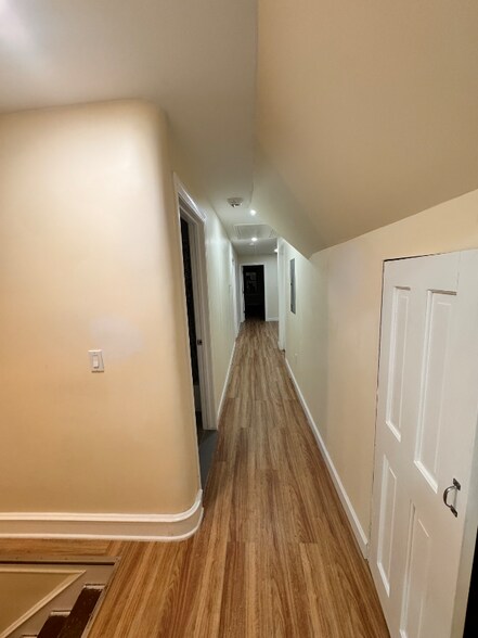 Building Photo - 630 Jefferson Ave