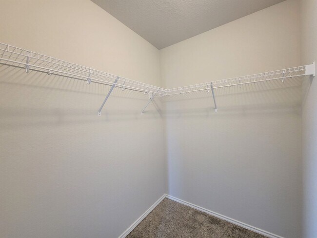 Building Photo - Beautiful two story home in Highland Farms!