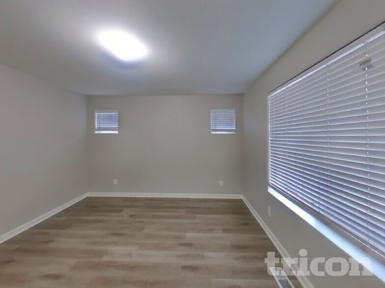 Building Photo - 18947 112th Ave Ct E