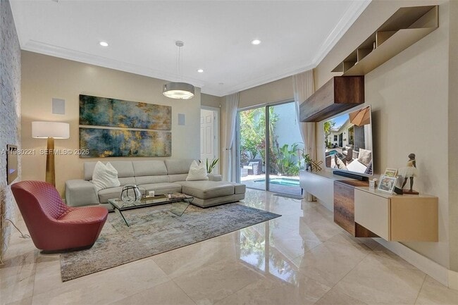 Building Photo - 1529 Shoreline Way