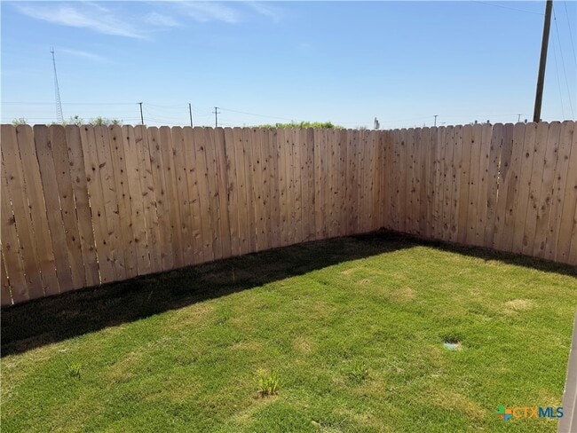 Building Photo - 2011 Bear Grass Rdg Rd