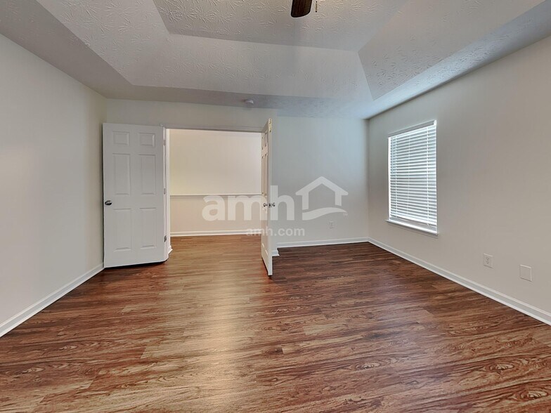Building Photo - 76 Parkmont Ct