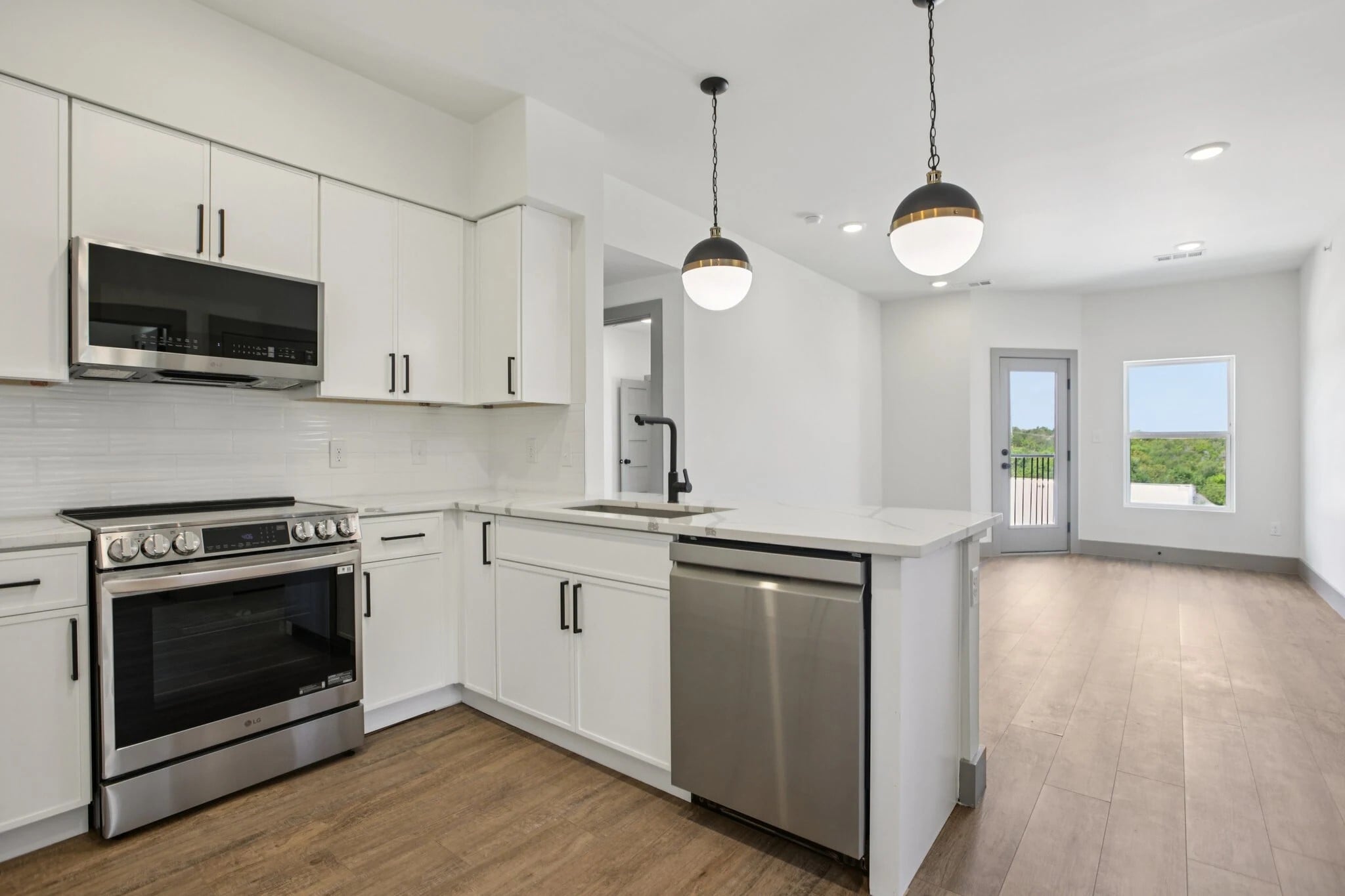 Building Photo - 2450 Wickersham Ln