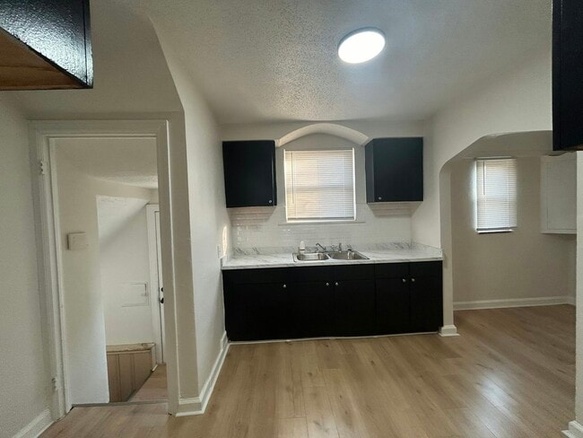 Building Photo - 9585 Terry St