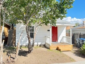 Building Photo - 2 BEDROOM, 1 BATHROOM SINGLE FAMILY HOME C...