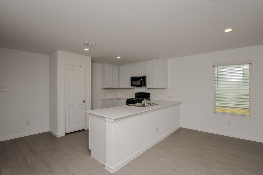 Building Photo - 10136 Dalgreen Cir