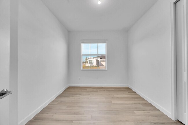 Building Photo - 6436 Seabright Ter