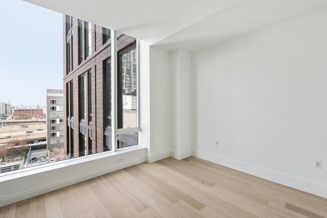 Building Photo - 380 Harrison Ave