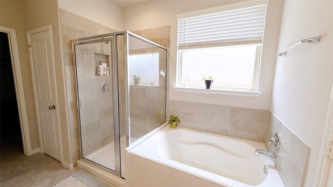 Building Photo - 28726 Pearl Bridge Ln