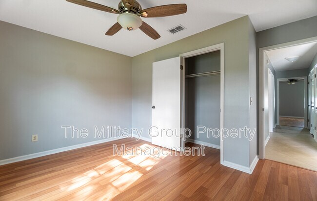 Building Photo - 3168 Sanderling Ct